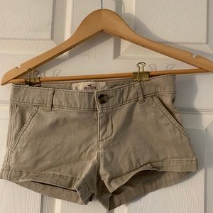 00 Khaki Hollister Shorts